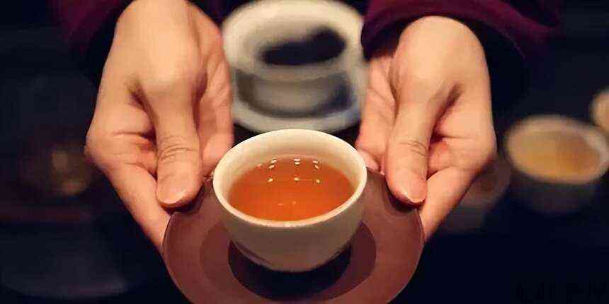 品茶，为什么需三口？（品茶为什么分三口）