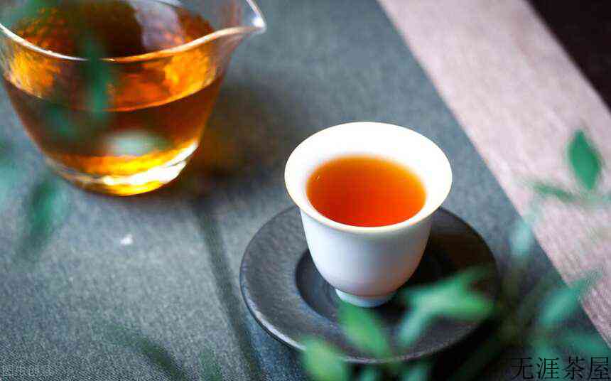 什么是普洱茶的“粘稠度”？()