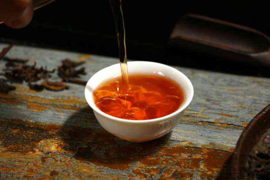 什么是普洱茶的“粘稠度”？()