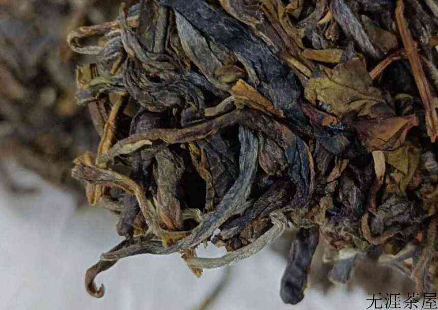 卖茶20年老司机的蜕变：一腔热血被生活毒打，活成自己讨厌的奸商