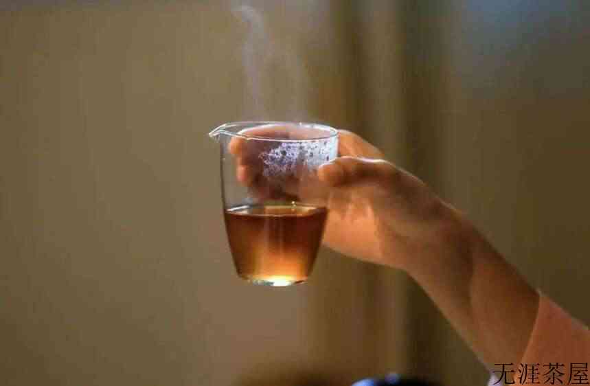 喝茶为何要用公道杯？（喝茶为何要用公道杯）