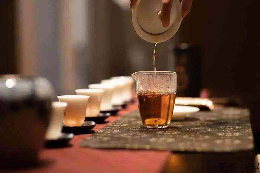 喝茶为何要用公道杯？（喝茶为何要用公道杯）
