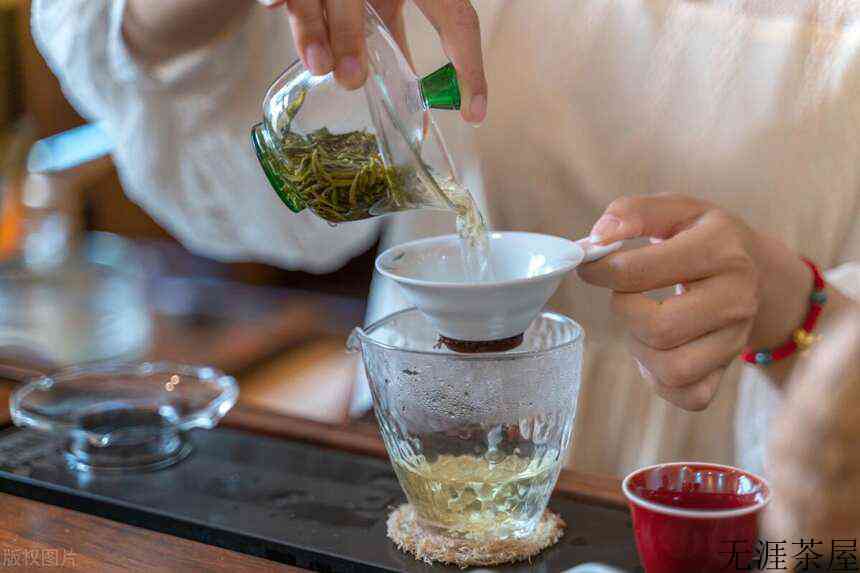 泡茶的几大误区你中了几个？()
