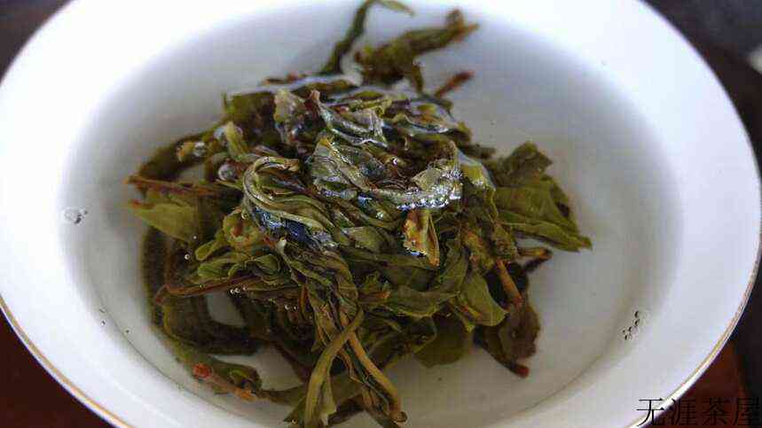 冰岛老寨单株：12万一公斤的冰岛茶，喝的是寂寞！