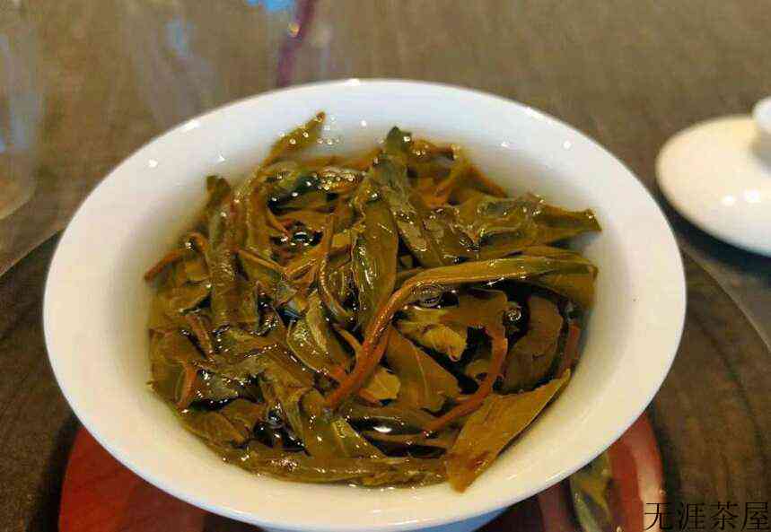 冰岛老寨单株：12万一公斤的冰岛茶，喝的是寂寞！