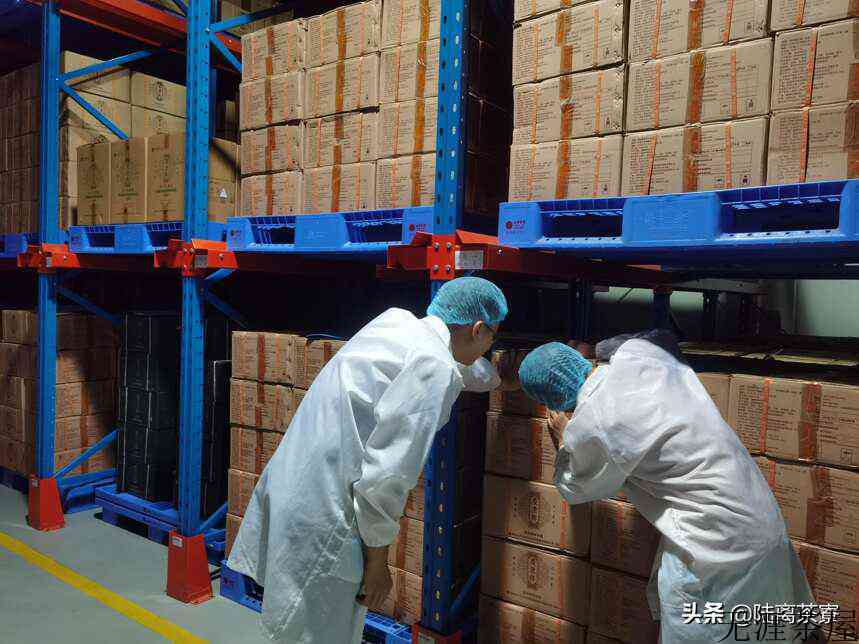 经济下行，远离资讯中心的北方茶店该如何自救？