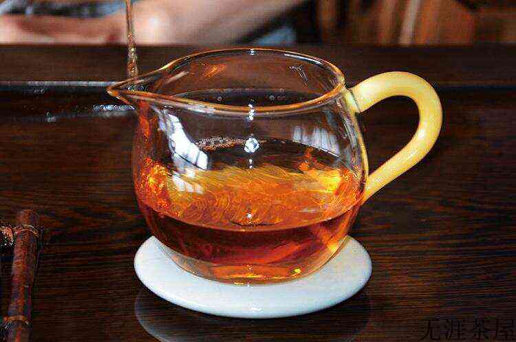 2004年瑞荣号易武古茶贡品400克评测