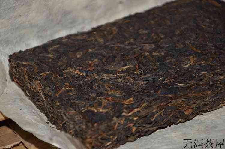 2002年茶王班章有机生态砖评测