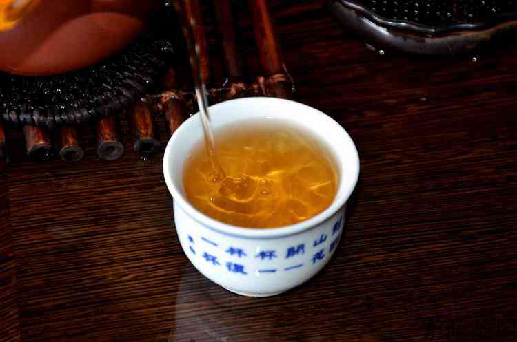 2003年班章乔木生态砖茶评测（2003年班章乔木生态沱茶）
