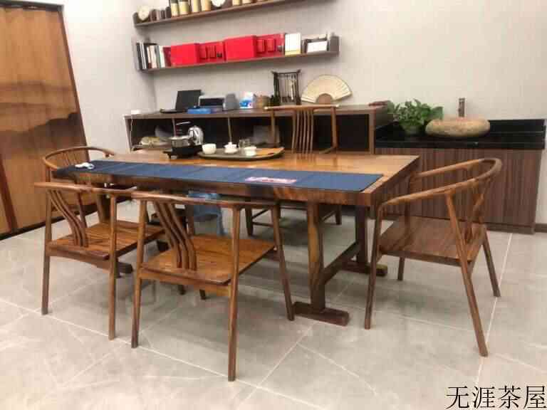 茶壶嘴为什么不能对着人（茶壶茶杯摆放有什么讲究）