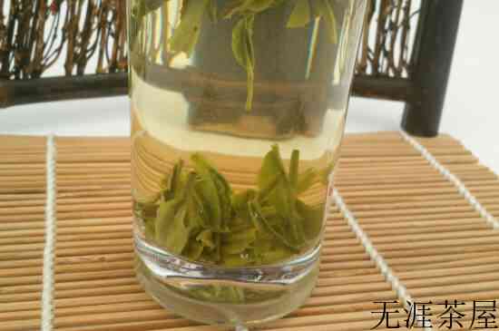 泡绿茶水温最好多少度