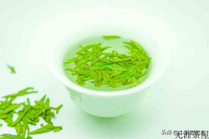 品质优良的龙井茶的特点：