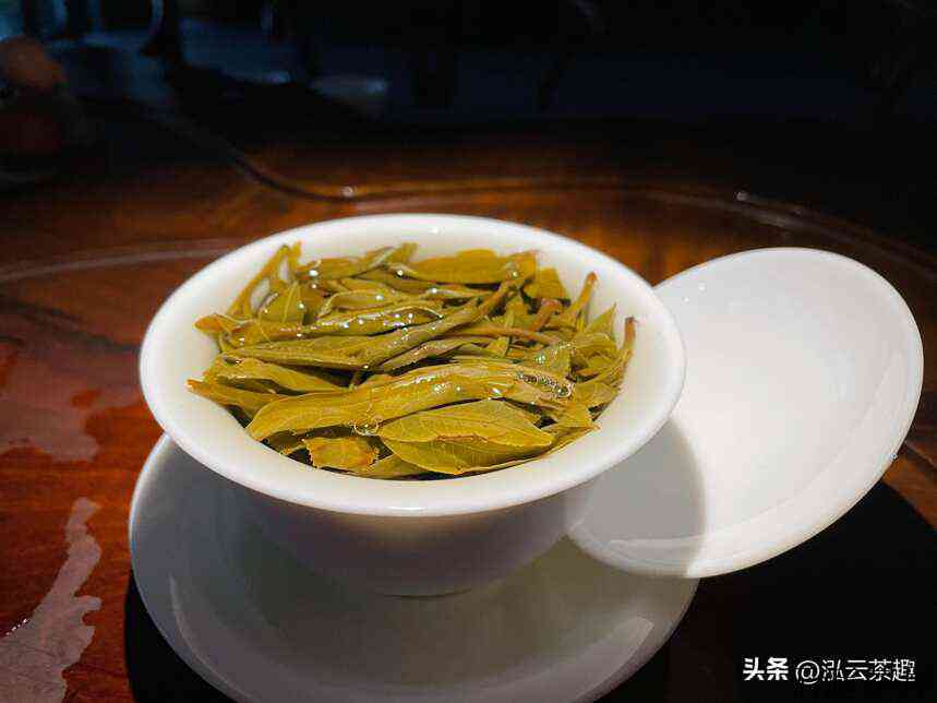 普洱茶陈化过程中的内含物质变化
