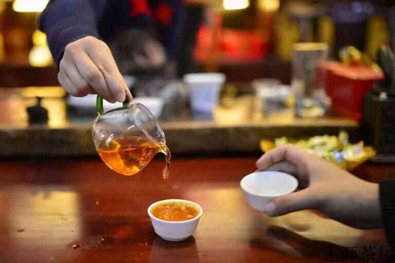 空腹不能喝茶的原因
