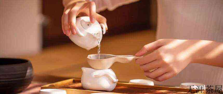 泡有机白茶，水质决定茶汤的口感