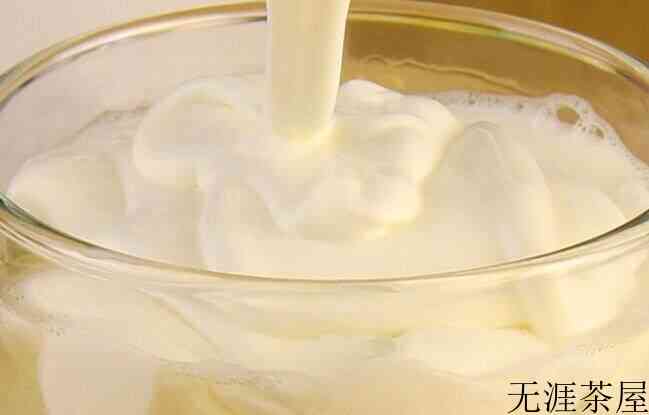 奶茶的奶盖是什么做的？奶盖的做法和配方