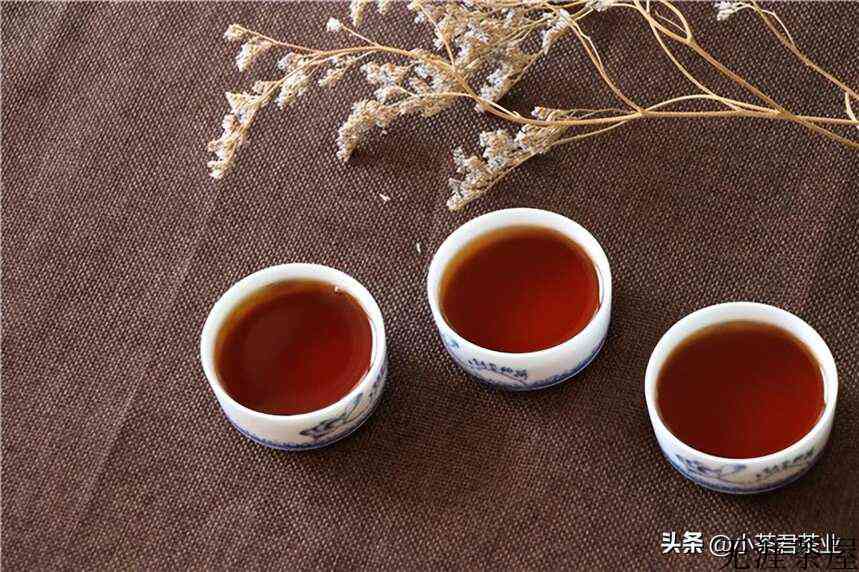 喝茶喝多少才是适量、天怎么喝茶才正确