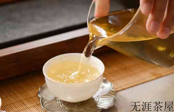 泡白茶的水温度多少最好
