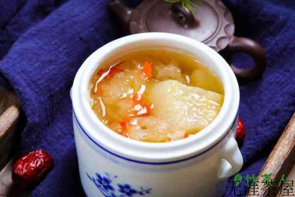 煮梨的功效与作用，吃煮梨有什么好处(润肺止咳效果好)