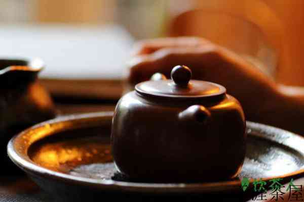 夸茶好的句子，形容茶好喝的有文化的段子(幽默而唯美)