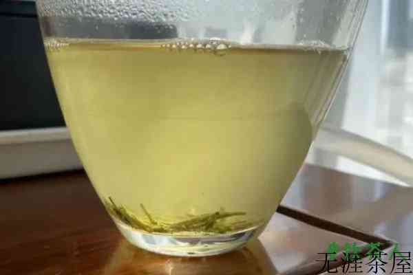 绿茶茶汤是什么颜色，绿茶茶汤绿的好还是黄的好(以嫩绿为主)