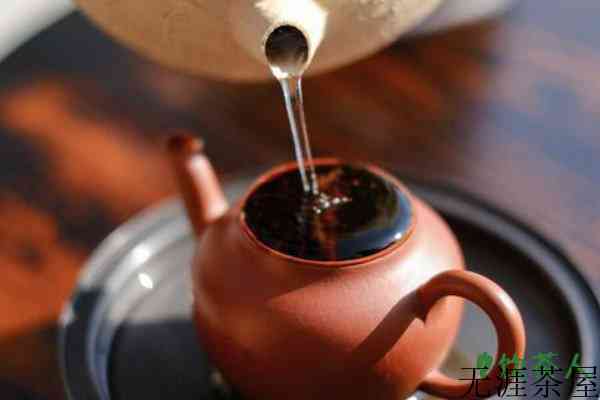 为什么泡茶的第一壶茶水要倒掉，茶水第一泡为何要倒掉