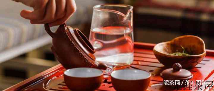 水的温度对茶汤的影响是什么？