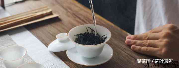 品茶是一种身心的修养，品茶记得一定要放松下来。