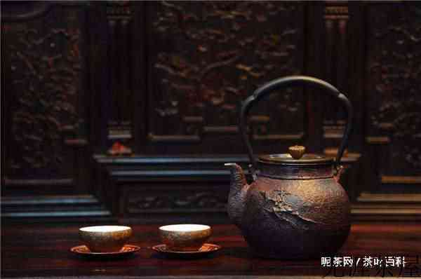 茶界大忽悠之日本老铁壶