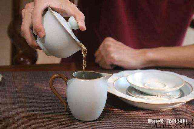 泡茶用什么水比较好，温度控制在多少度合适
