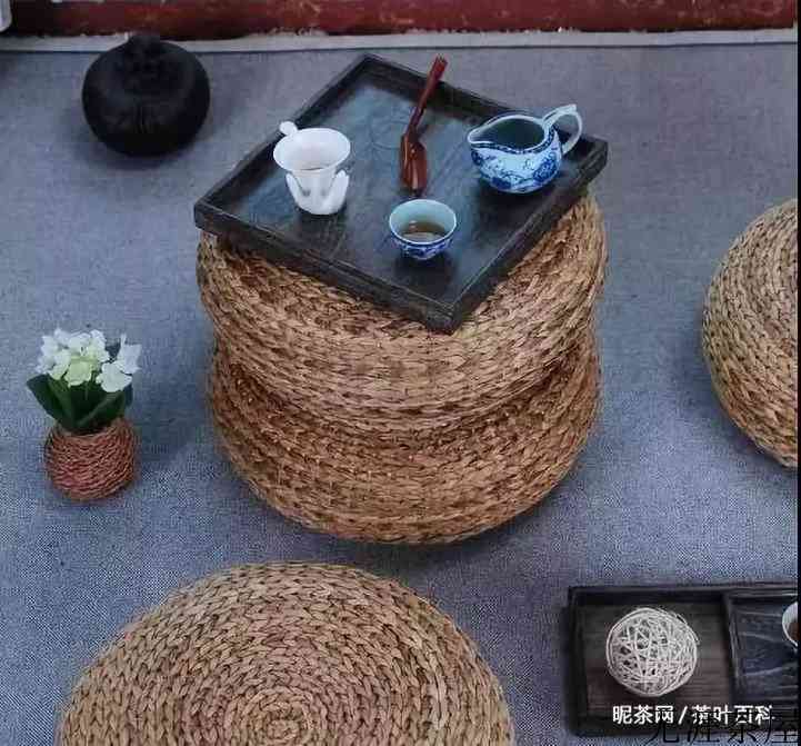 家虽小，但茶室里的温暖却很大