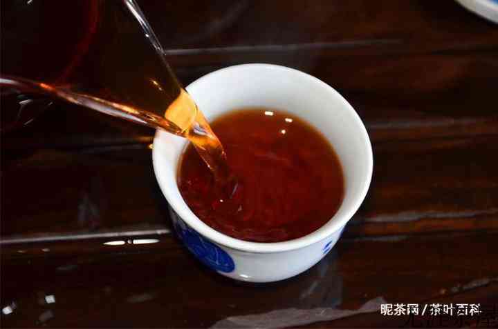 如何区分普洱熟茶的堆味、霉味、陈味？