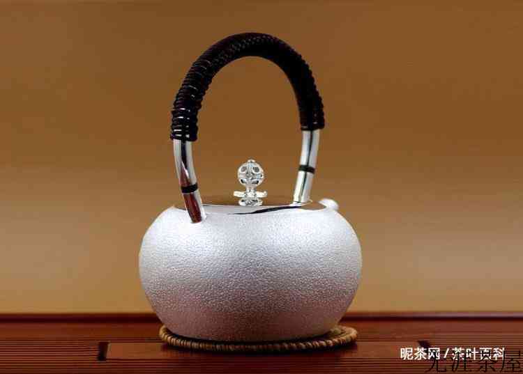 什么是半手工银壶