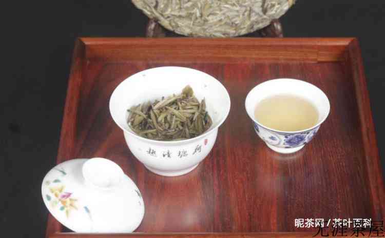 盖碗和茶壶泡茶的区别