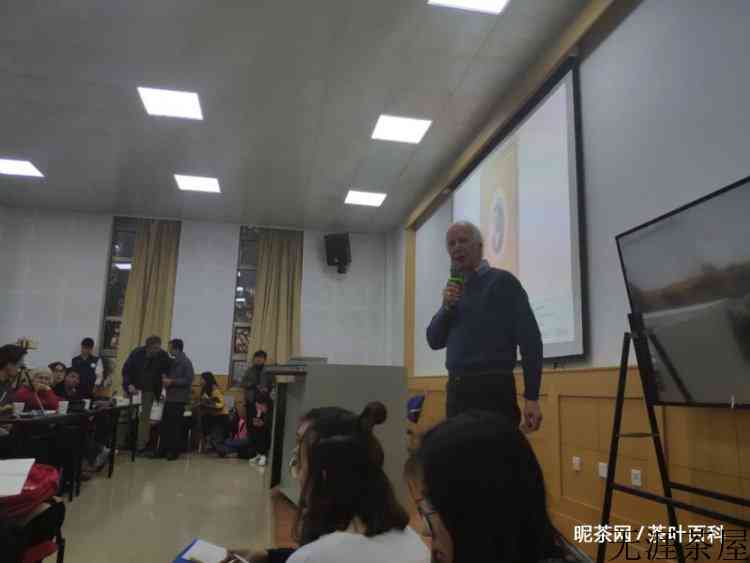 你相信越陈越香吗？为什么总有人说普洱茶水很深