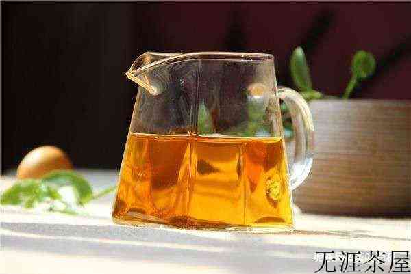 经常喝茶的人身上都有这些气质，喝茶的人值得用心深交
