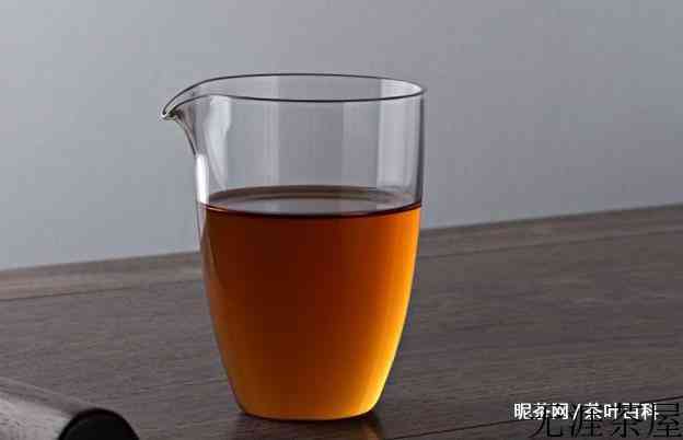 第一泡茶苦如生命，第二泡茶香如爱情，第三泡茶淡如清风