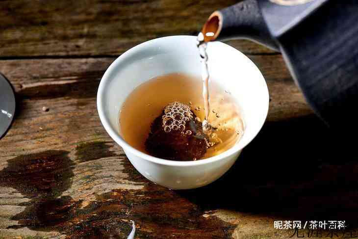普洱茶熟茶与生茶功效