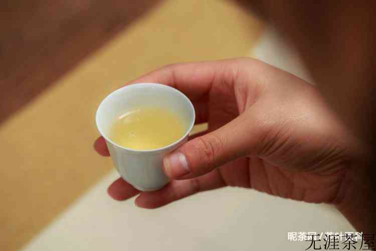 隔夜的茶叶还可以继续冲水吗