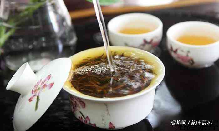 男人喝金骏眉茶的功效