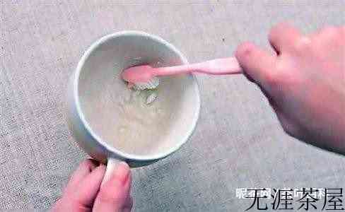 茶杯茶垢怎么清洗