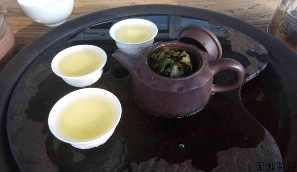 紫砂壶和盖碗，用谁泡茶更胜一筹