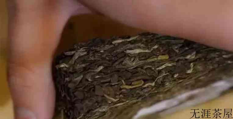 坚硬无比的茶砖怎么弄开