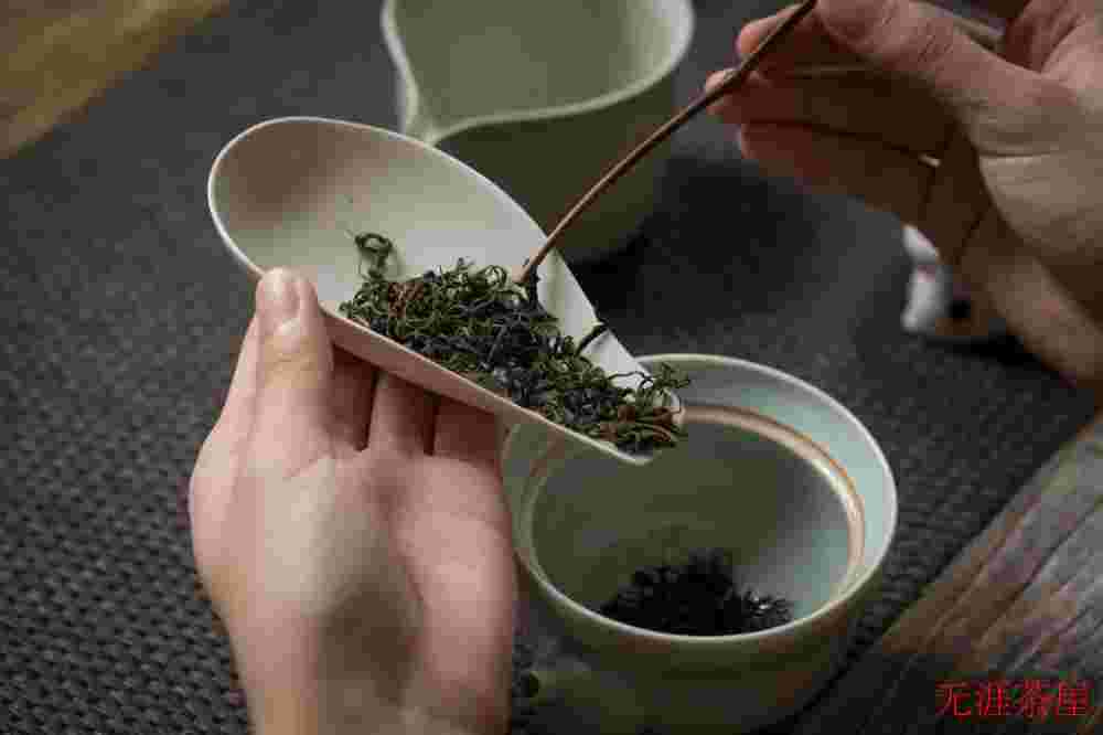 黄茶用多少度的水泡