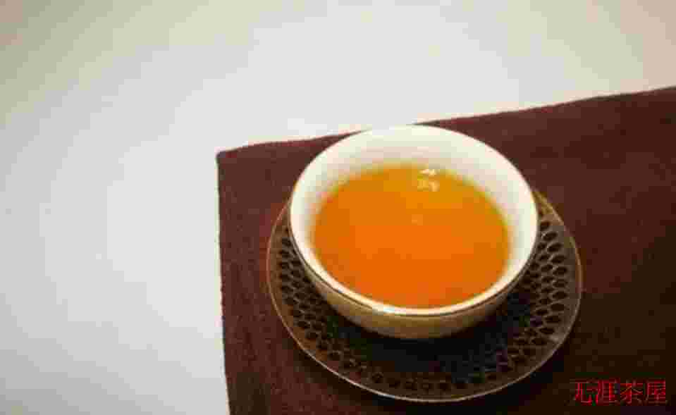武夷岩茶的汤色特征