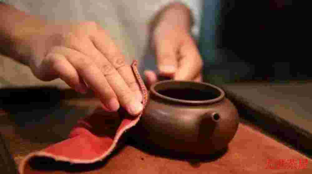 紫砂壶茶垢最佳清洗方法