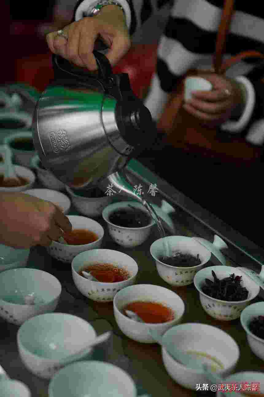 科普帖——“隔夜茶不能喝”是真的吗？