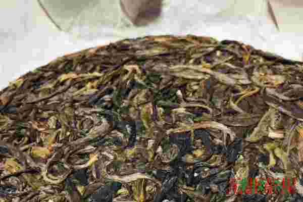 七子饼茶冲泡方法，七子饼茶怎么冲泡(四步让茶好喝又香)