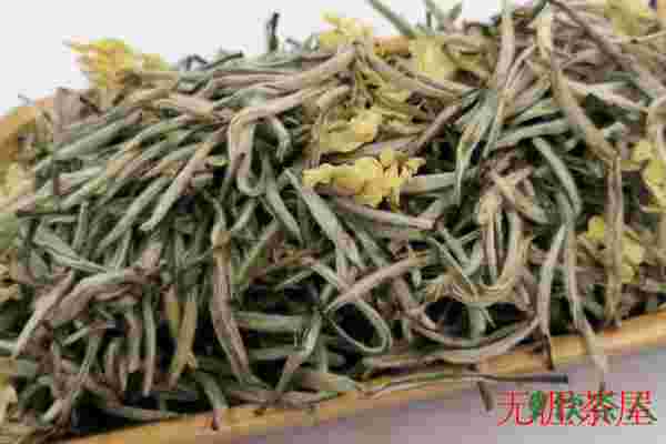 雀舌好喝还是龙井好喝，雀舌和龙井茶哪个好喝(难分高低)