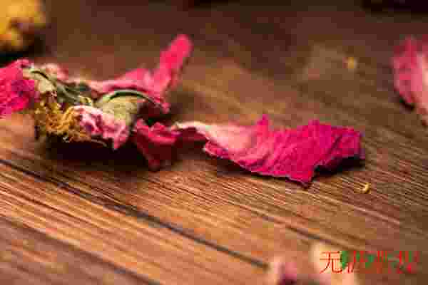牡丹花茶冲泡温度，泡牡丹花茶多少温度水(85至95度)